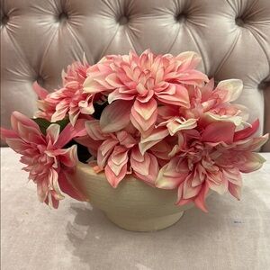 Elegant Pink Floral count 9 stems